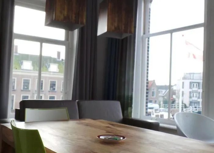 アパート 2l De Volharding